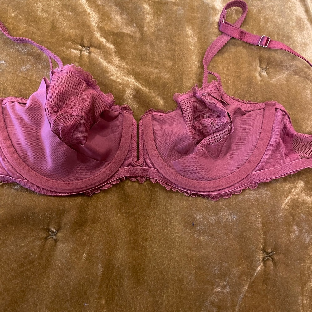 Pink Bra - Picture 5 of 6
